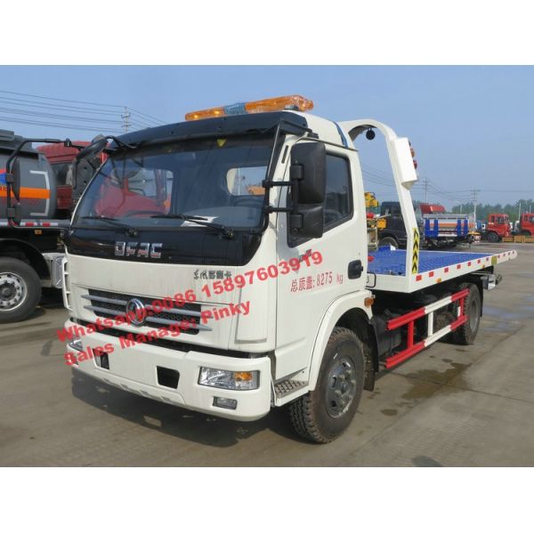 4Tons Wrecker Tow Truck With Crane , Euro 4 Platform Towing Trucks 90Km/h