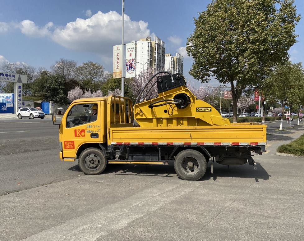245 Bar Hydraulic Crusher Bucket 0.8 Cubic Meters Capacity Excavator Crushing Bucket