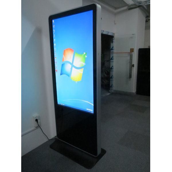 55 Inchs Floor Standing Digital Signage