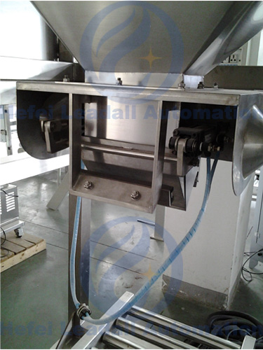5kg To 25kg Granule Filling Machine Automatic Control Precise Weighing Bagging