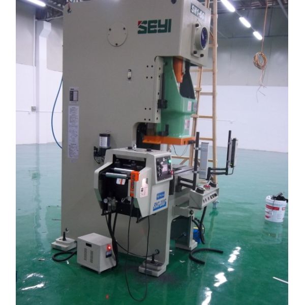 Phase Style Automatic Nc Servo Roll Feeder 3 Phases Manual Speed