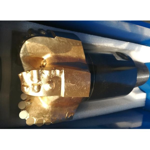 Fast Driling 4 1/2" Api Steel Body S223 Diamond Pdc Drill Bit