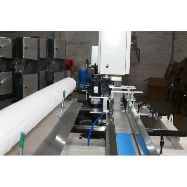 Automatic Kitchen Towel Toilet Paper Slitting Machine For Manufacturing