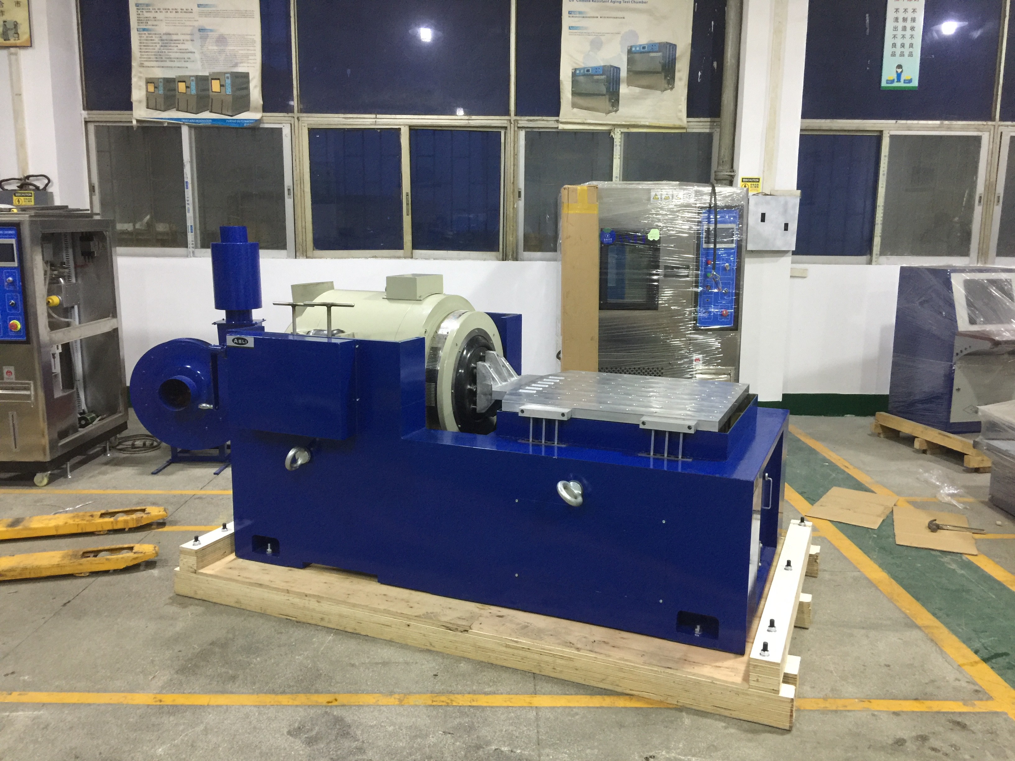 IEC 60068 30000N Transport Simulation Vibration Testing Machine