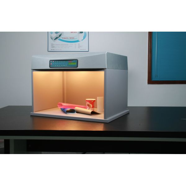 N7 gray painting Tilo T60+ color check light box with D65, F, TL84, UV, CWF 5 light sources