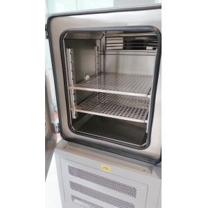 LCD Touch Screen 150L Programmable Temperature and Humidity Chamber