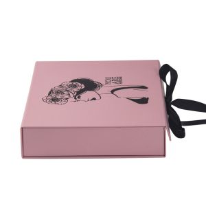 Embossing Magnetic Gift Wrapping Boxes FSC Recyclable 1200gsm Cardboard