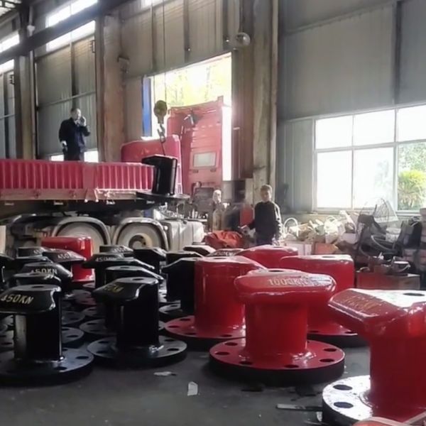 350KN T Head Cast Steel ZG230-450 Boat Bollard Single Bitt Bollard Painted Bitumen Dock mooring