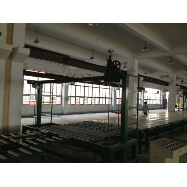 Multifunctional Low Pressure Foam Machine / Continous Sponge Making Line
