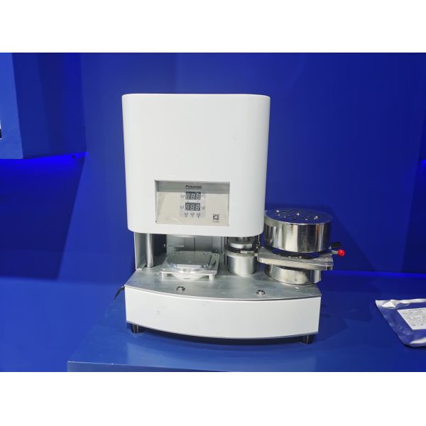 Temperature Control Adjustment Desktop Thermoforming Equipment