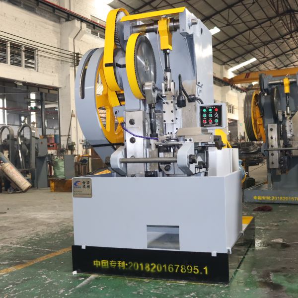 Compact Thread Rolling Machine , Automation Thread Former For M6 M24 U Bolt Fastener