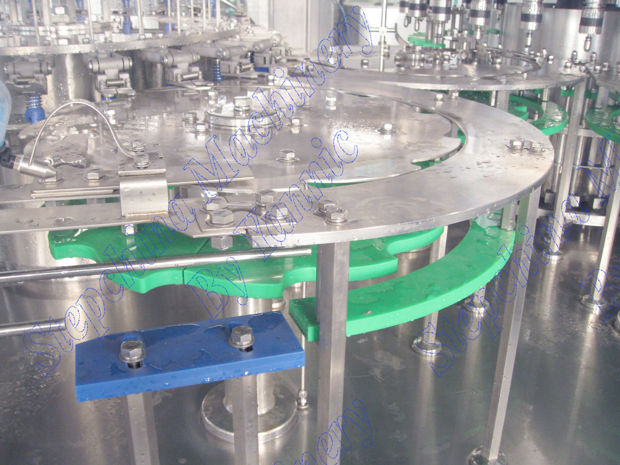 Buy cheap Rotary Bottled Water Filling Machine Equipped With Rinsing Capping Functions product