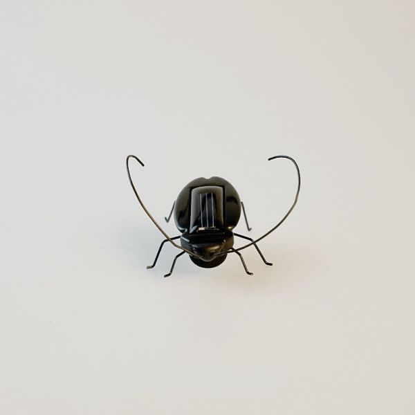 Portable Solar Insect Repellent Device Eco Friendly Mosquito Control Tool Suitable for Large Scale Agricultural Fields