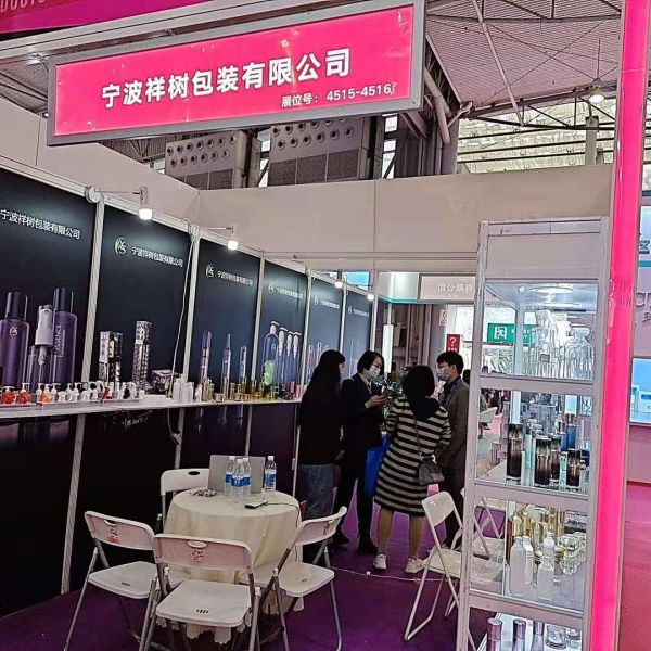 Eco-friendly PET White Square Plastic Shampoo Bottles 250ml 500ml 1000ml Empty Body Wash Pump Bottle