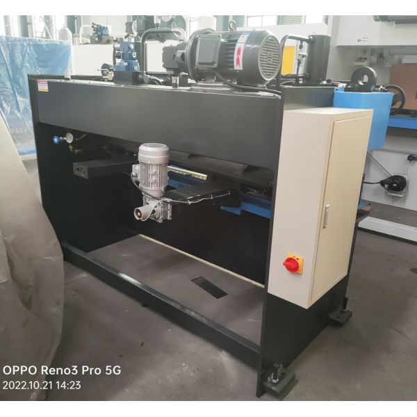 4mm Carbon Steel Hydraulic Guillotine Shearing Machine 1600mm Length