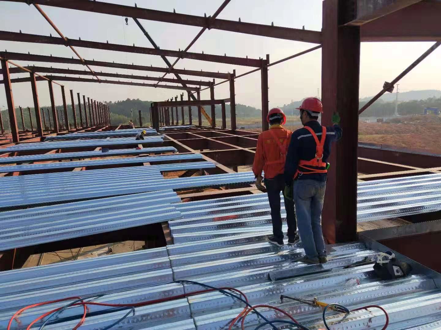 Buy cheap Metal Sheet Prefabricated Steel Structure Building Steel Truss Pole Barn product