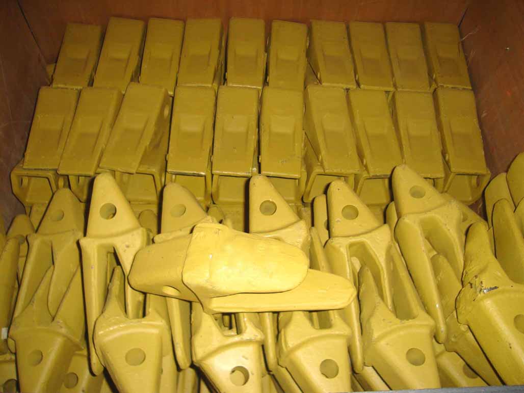 Excavator Skeleton Bucket Teeth Cylinder Clamshell Tooth Pin Cutting Drilling Bit Bolt Tooth