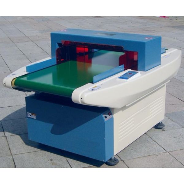 Intelligent Conveyor Belt Metal Detector Touch Screen Checking Needles In Food / Toy / Cloth