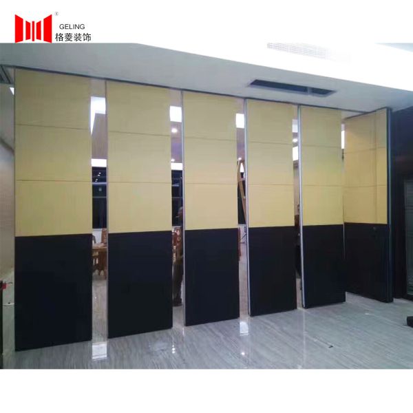 Quality Fabric Surface 95mm Operable Partition Wall System For Restaurant for sale