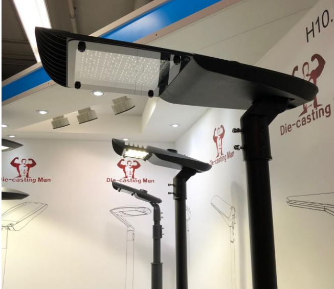 Grey / Black Outdoor Road Lighting Fixtures 80w -40 - 50℃ Working Temperature