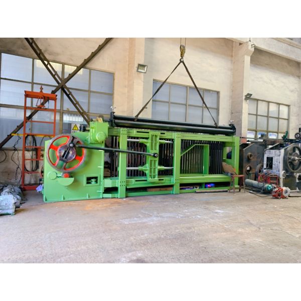 Customized 2000mm Width Hexagonal Mesh Machine Galvanized Gabion Wire Netting Machine