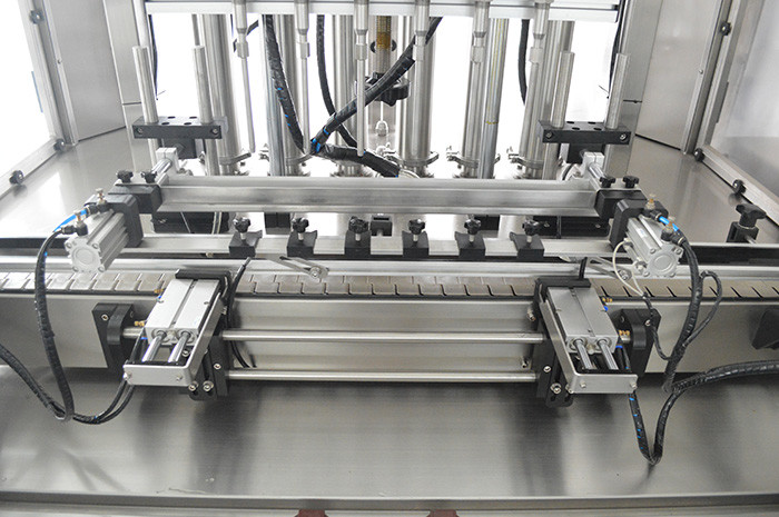 Cream Ketchup Bottle Filling Capping Labeling Machine Automatic 4 Heads