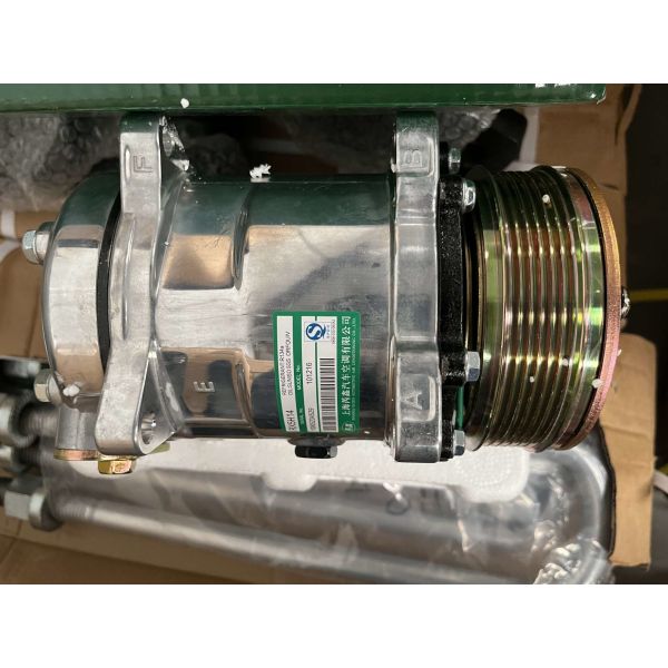 HOWO A7 Compressor WG1500139008 Air Conditioner Compressor