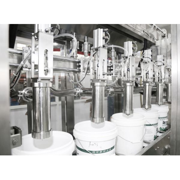 5L-30L 8 Nozzles Lubricant Filling Machine PLC Controlled