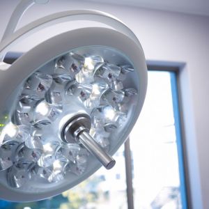 Medical Examination Shadowless Operating Lamp Ceiling Mounted Cold Light Medical