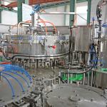 Champagne Beer Bottling Line 28000BPH Small Carbonated Drink Filling Machine