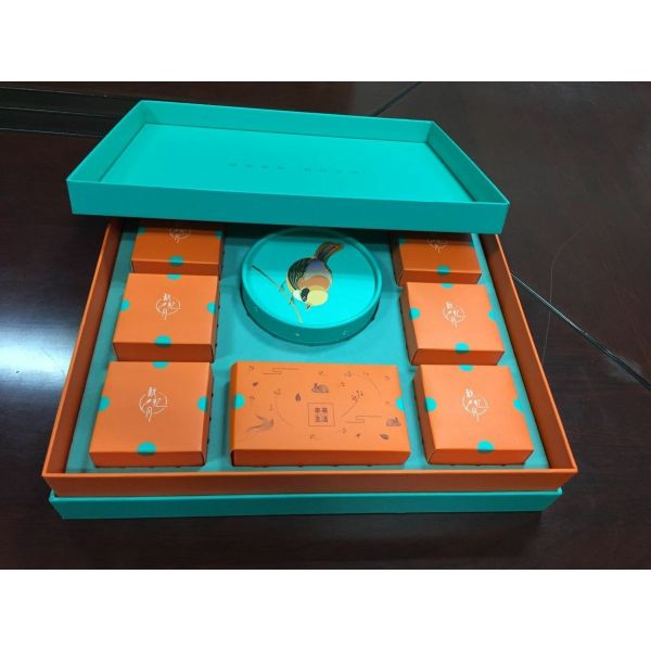 CMYK Kraft Folding Paper Packing Box Custom Logo Attractive Appearance