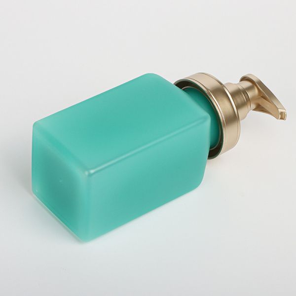 Luxury Gold Top Press Pump Green Body Lotion Container Packaging Plastic Shampoo Square Bottle