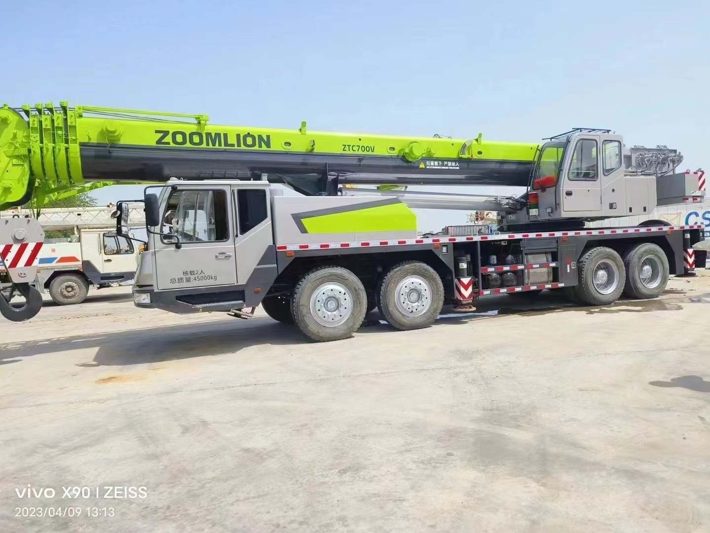 Used Truck Crane ZOOMLION ZTC700V 70-Ton BEAST | 60m Boom+450HP+Wind Farm Kit