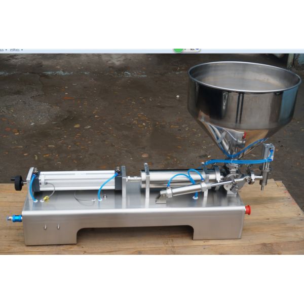Small Volume Liquid Paste Filling Machine Easy Operated