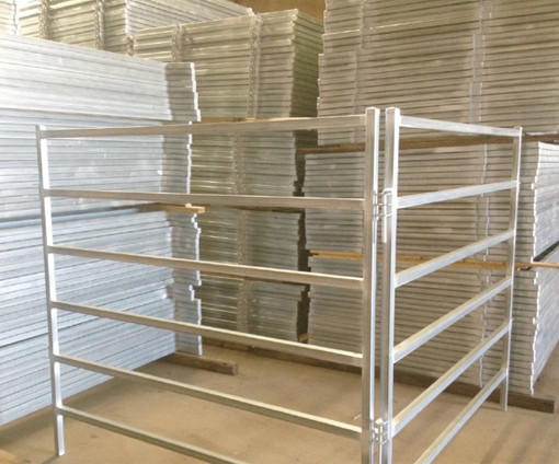 18m Diameter Round Corral Panels 26Pcs incl. 2.7m tall Gate ". Victoria "