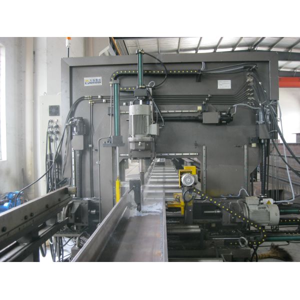 Full Automatic CNC H Beam Drilling Machine Line High Efficiency In Steel Structure Fabrication