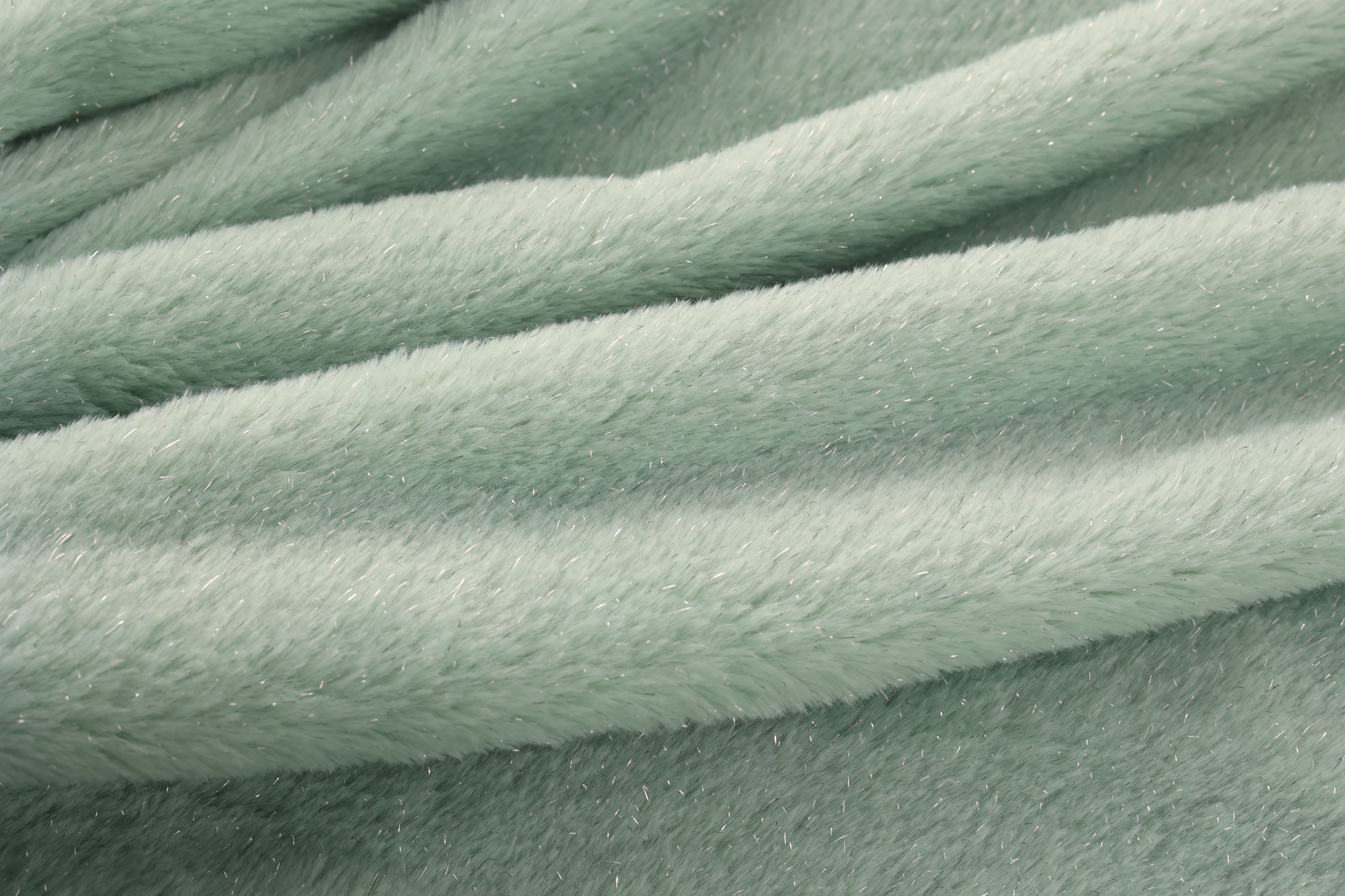 Recycled Soft 100 Polyester Fashion Fabric Silver Silk Plush Faux Fur Rabbit Ferret Fabrics for Women's Clothing Overcoat Bags Shoes