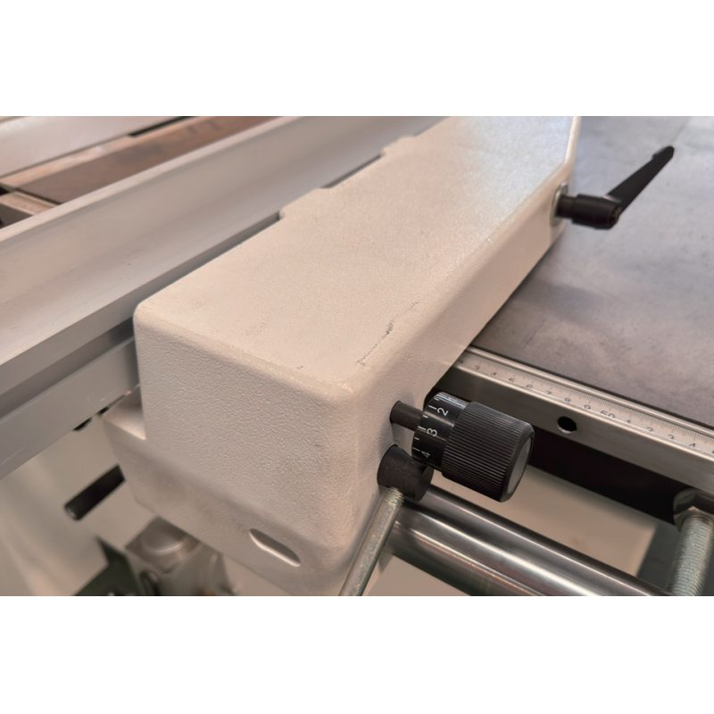 Precision Wood Cutting Table Saw Machine / Sliding Panel Saw 5.5KW